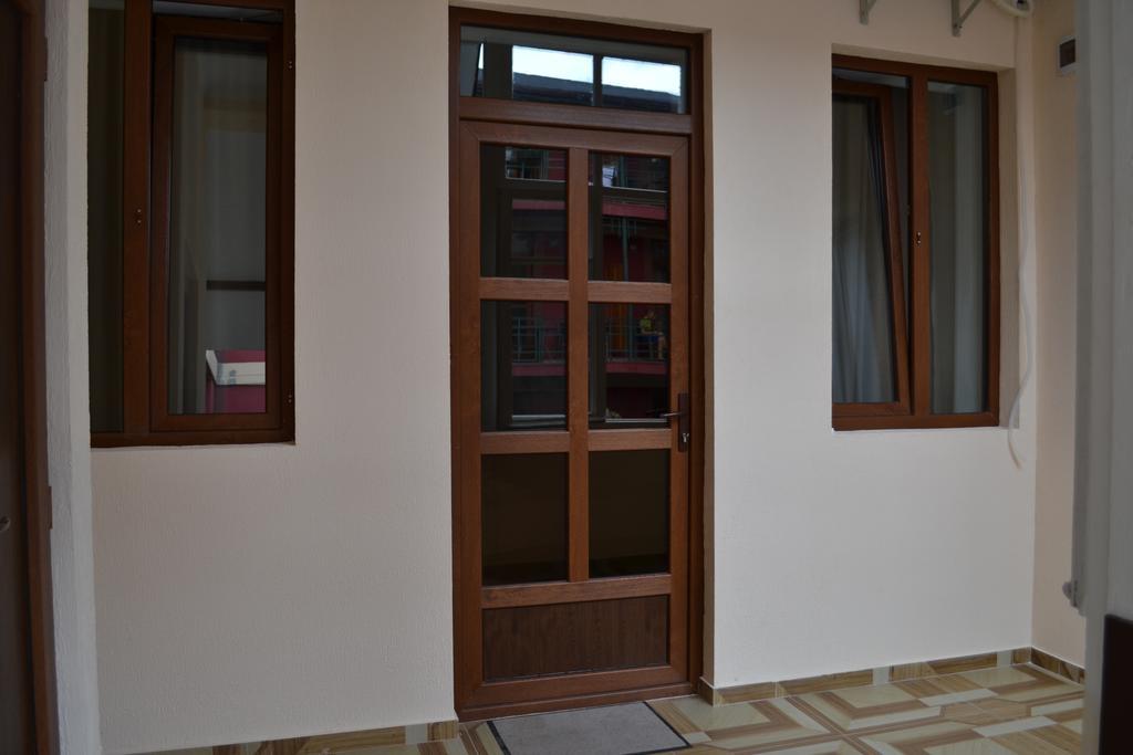 Guest House Rafael Tbilissi Extérieur photo
