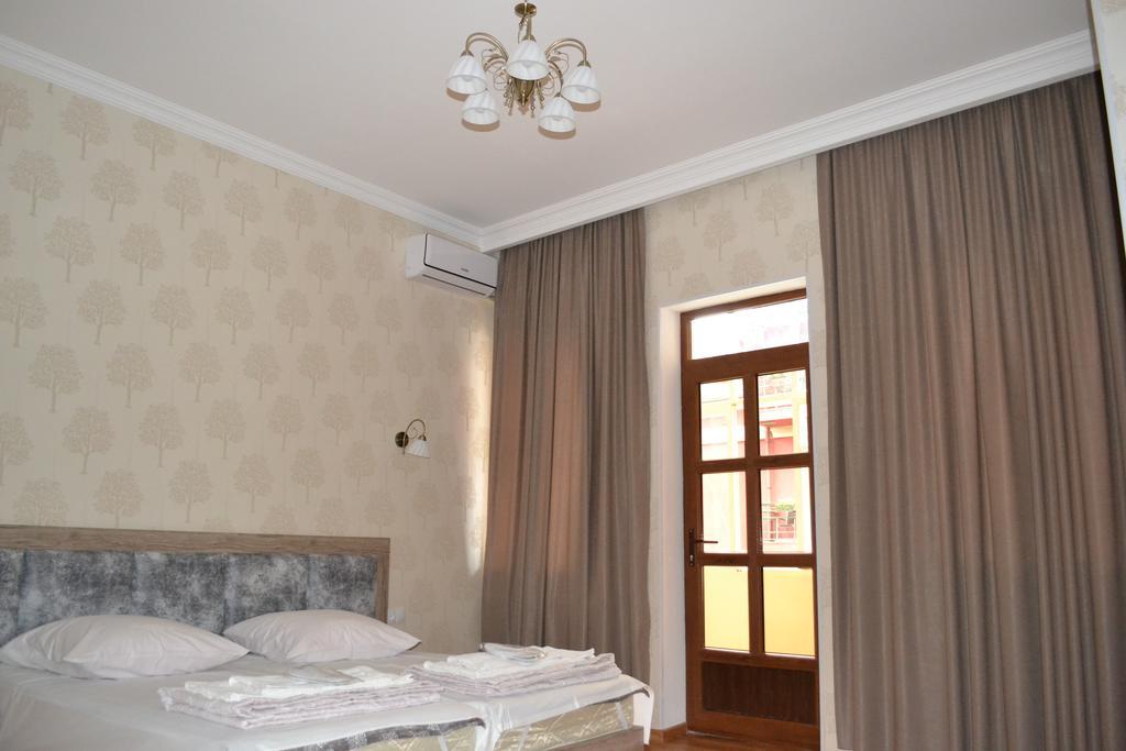 Guest House Rafael Tbilissi Extérieur photo