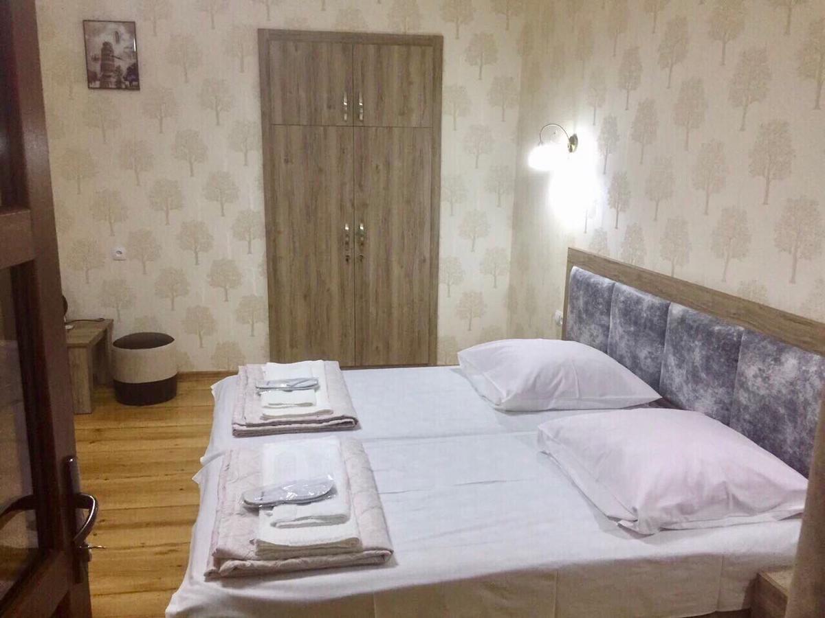 Guest House Rafael Tbilissi Extérieur photo