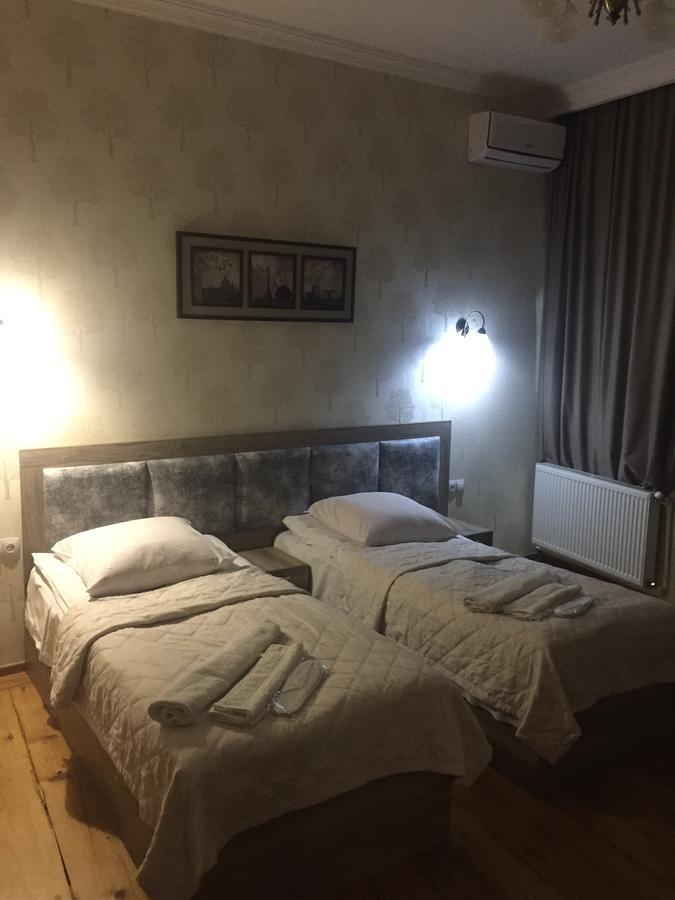 Guest House Rafael Tbilissi Extérieur photo