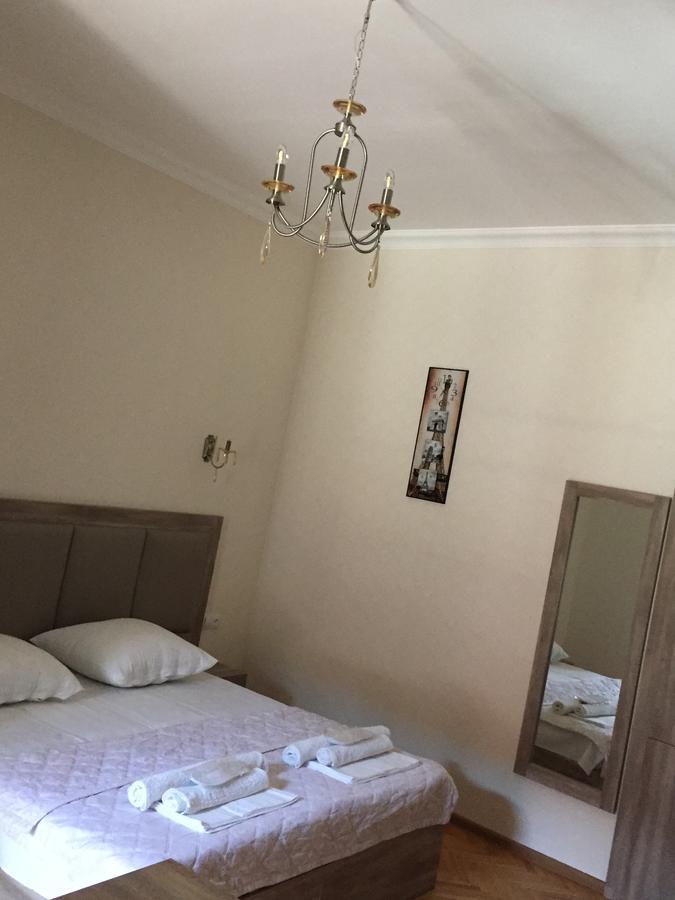 Guest House Rafael Tbilissi Extérieur photo