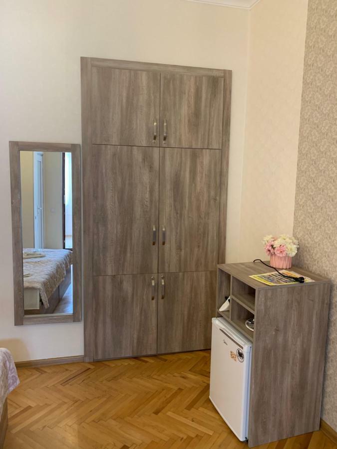 Guest House Rafael Tbilissi Extérieur photo